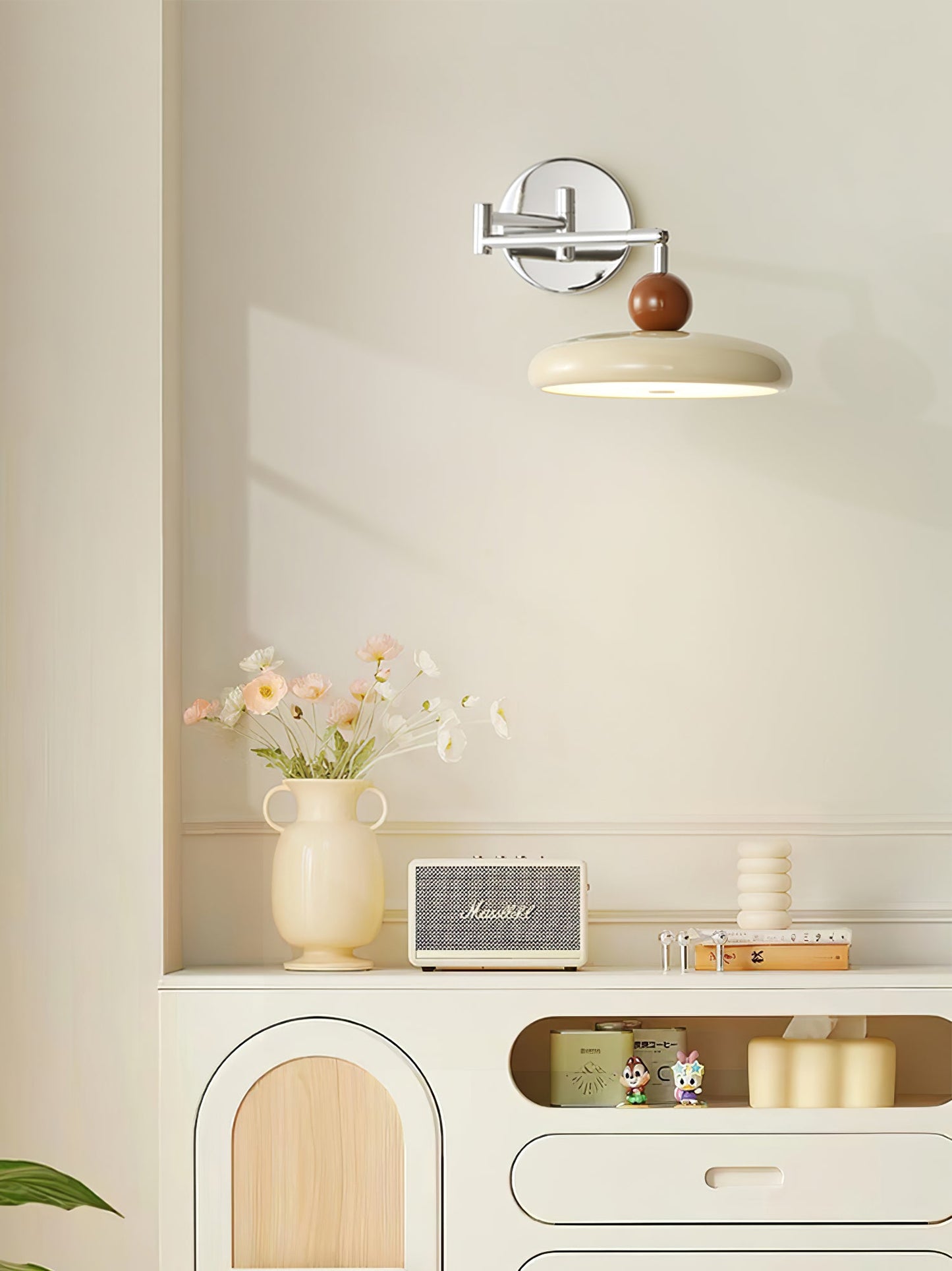 Lola Plug-in Wall Sconce