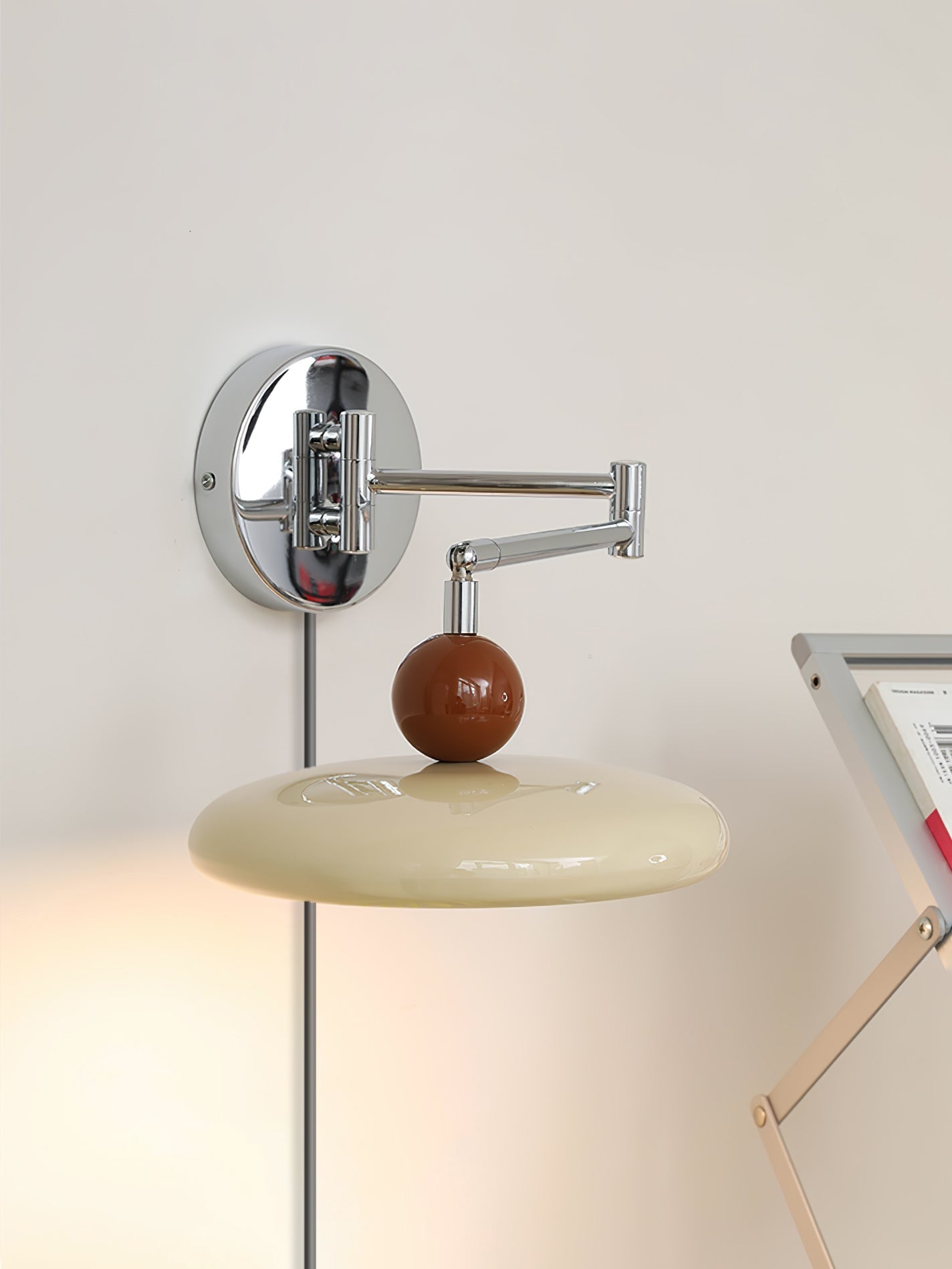 Lola Plug-in Wall Sconce