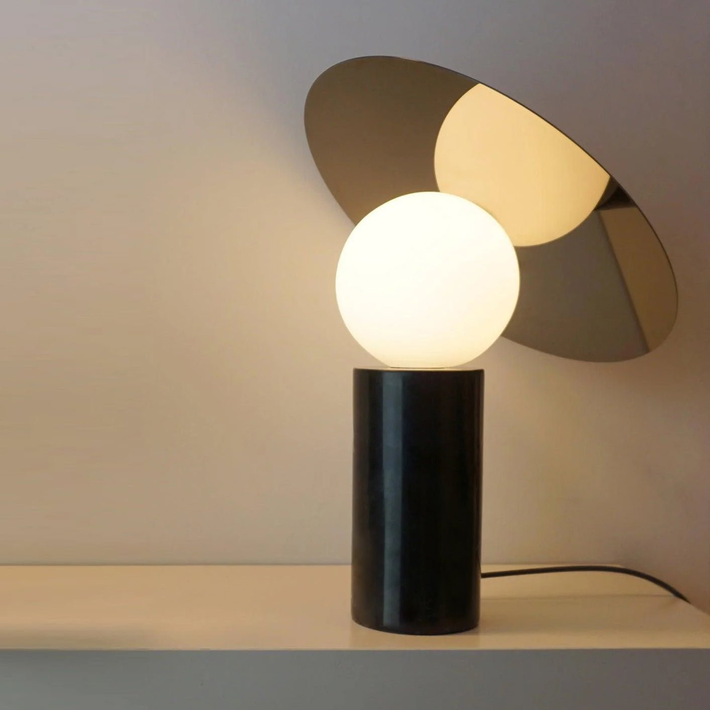 Bola Disc Table Lamp